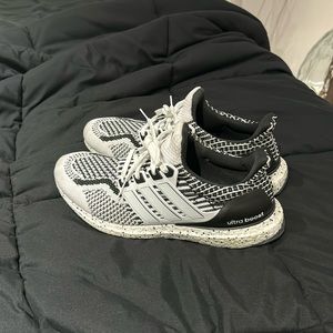 Adidas ultra boost - Men’s size 10